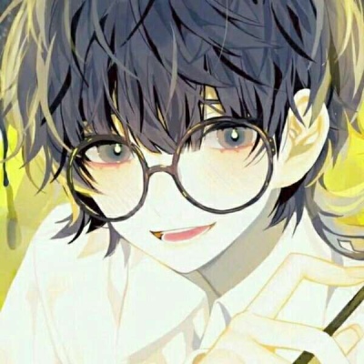 男生戴眼镜头像动漫
